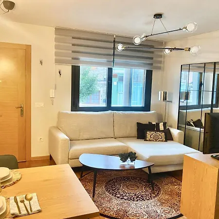 R2r - Molinon Estudio - 1a170 * גיחון