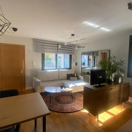 דירה R2r - Molinon Estudio - 1a170 *